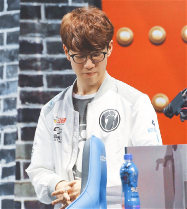 而非彻底放 而非彻底放